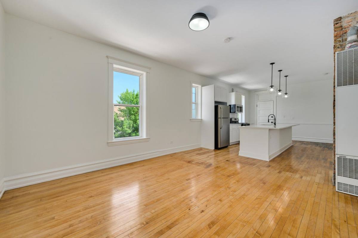 Apartment for rent at 2320-24 S Sacramento, Chicago, IL 60623