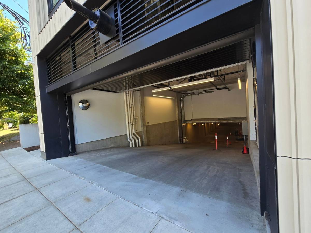 Apartment for rent at 2871 SE Division St, Portland, OR 97202