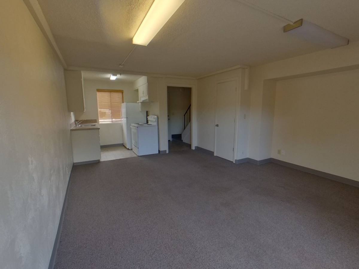 Apartment for rent at 1695 Patterson St, Eugene, OR 97401