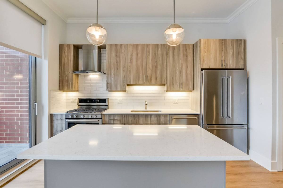 Apartment for rent at 128 S Laflin St, Chicago, IL 60607