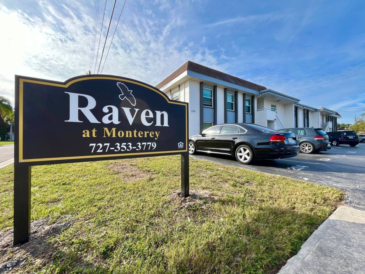 Apartment for rent at 5701 21st Ave N, Saint Petersburg, FL 33710