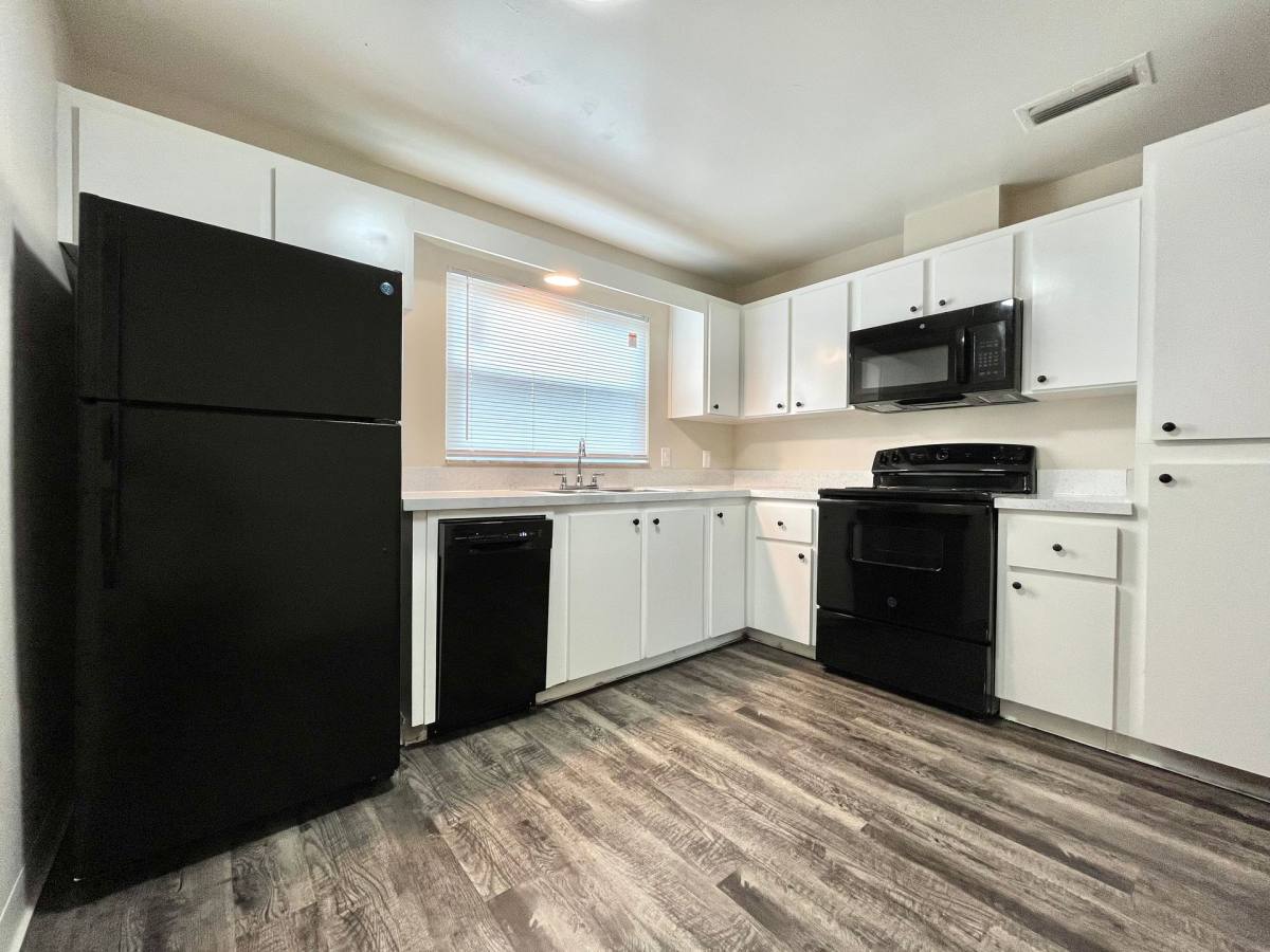 Apartment for rent at 5701 21st Ave N, Saint Petersburg, FL 33710