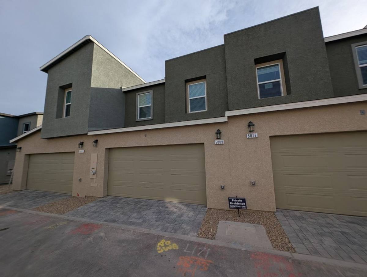 Townhouse for rent at 5009 Hunter Mesa Ave, Las Vegas, NV 89139