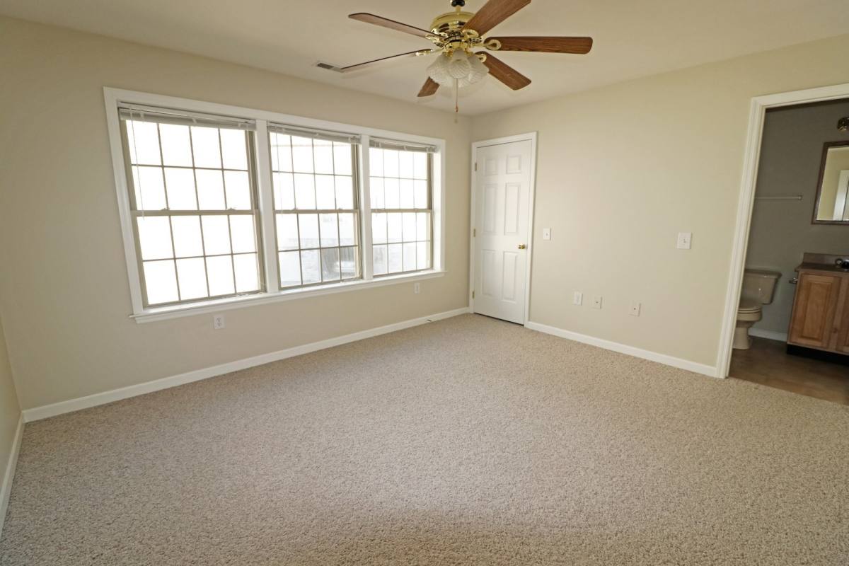 Townhouse for rent at 2 Pineview Place, Morgantown, WV 26505