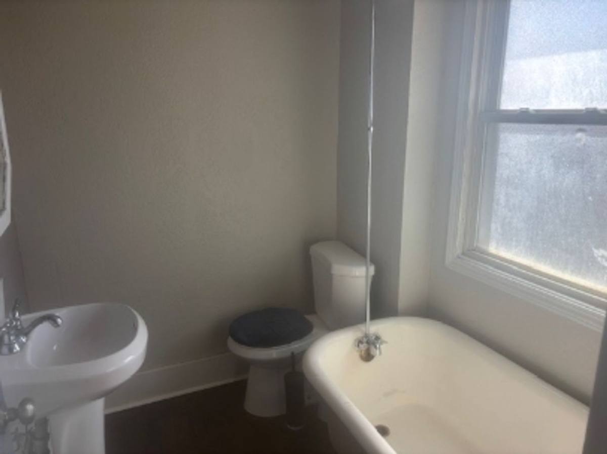 Townhouse for rent at 855 Vankirk St, Clairton, PA 15025