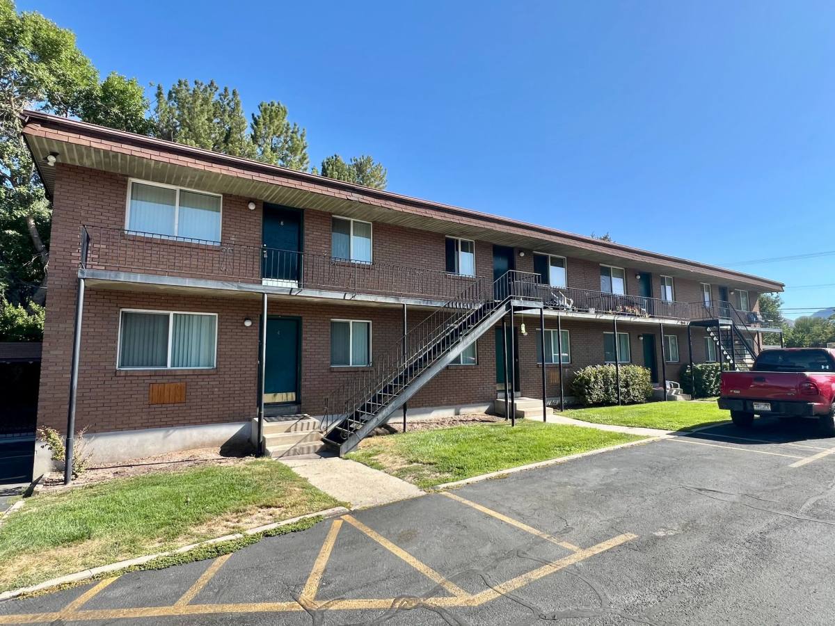 Apartment for rent at 3460 - 3470 S, Salt Lake City, UT 84115