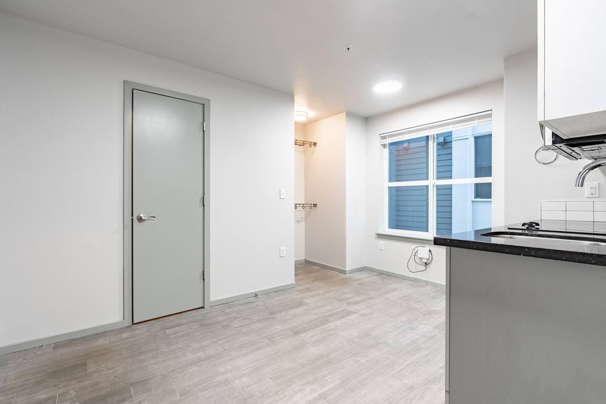 Apartment for rent at 3266 SW Avalon Way, Seattle, WA 98126
