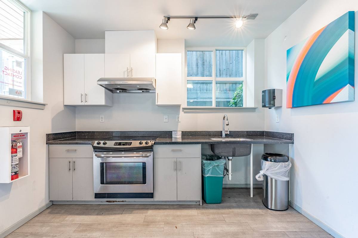 Apartment for rent at 3266 SW Avalon Way, Seattle, WA 98126