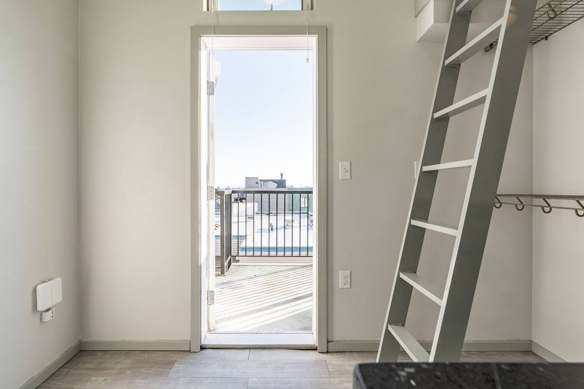 Apartment for rent at 3266 SW Avalon Way, Seattle, WA 98126