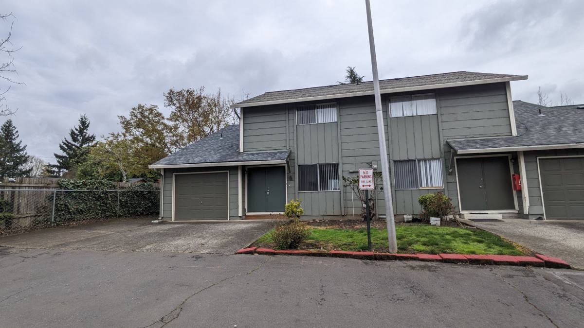 Townhouse for rent at 2702- 2812 NE, Vancouver, WA 98662