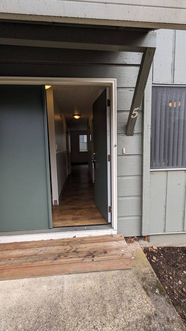 Townhouse for rent at 2702- 2812 NE, Vancouver, WA 98662