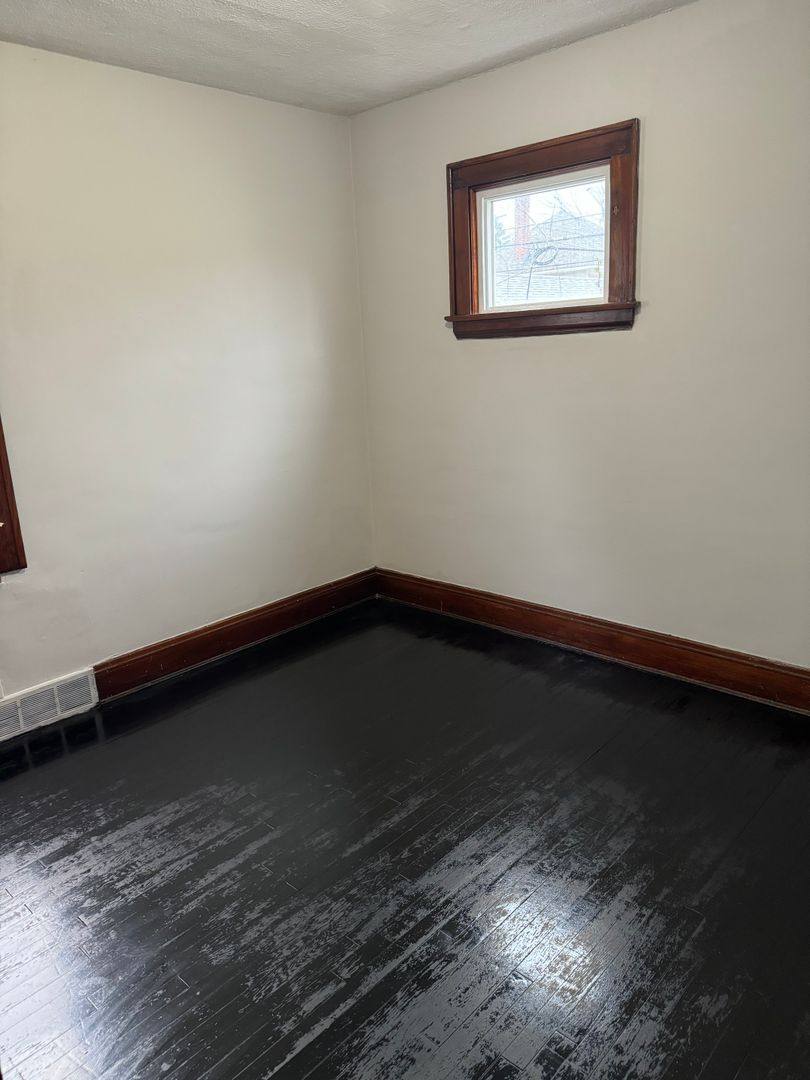 Apartment for rent at 10401 Homeworth Ave, Cleveland, OH 44125