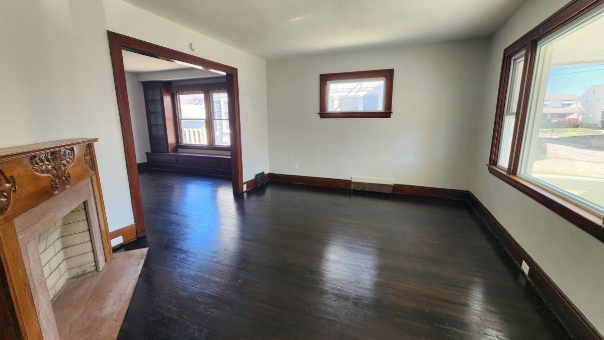 Apartment for rent at 10401 Homeworth Ave, Cleveland, OH 44125