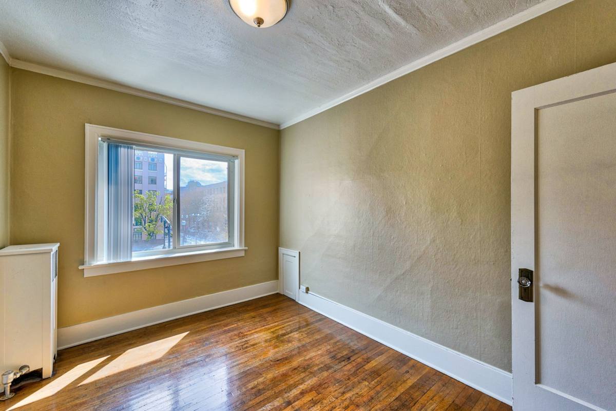 Apartment for rent at 1631 SW Yamhill St, Portland, OR 97205