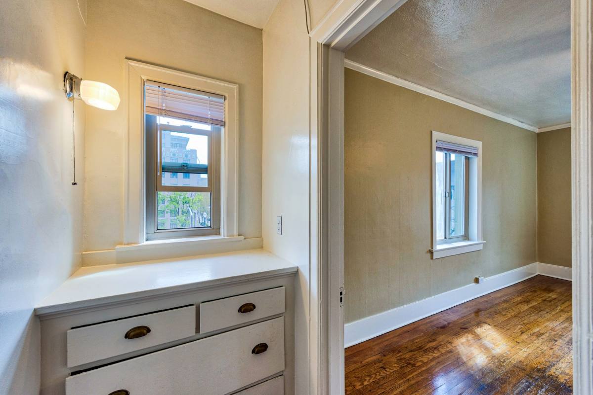 Apartment for rent at 1631 SW Yamhill St, Portland, OR 97205