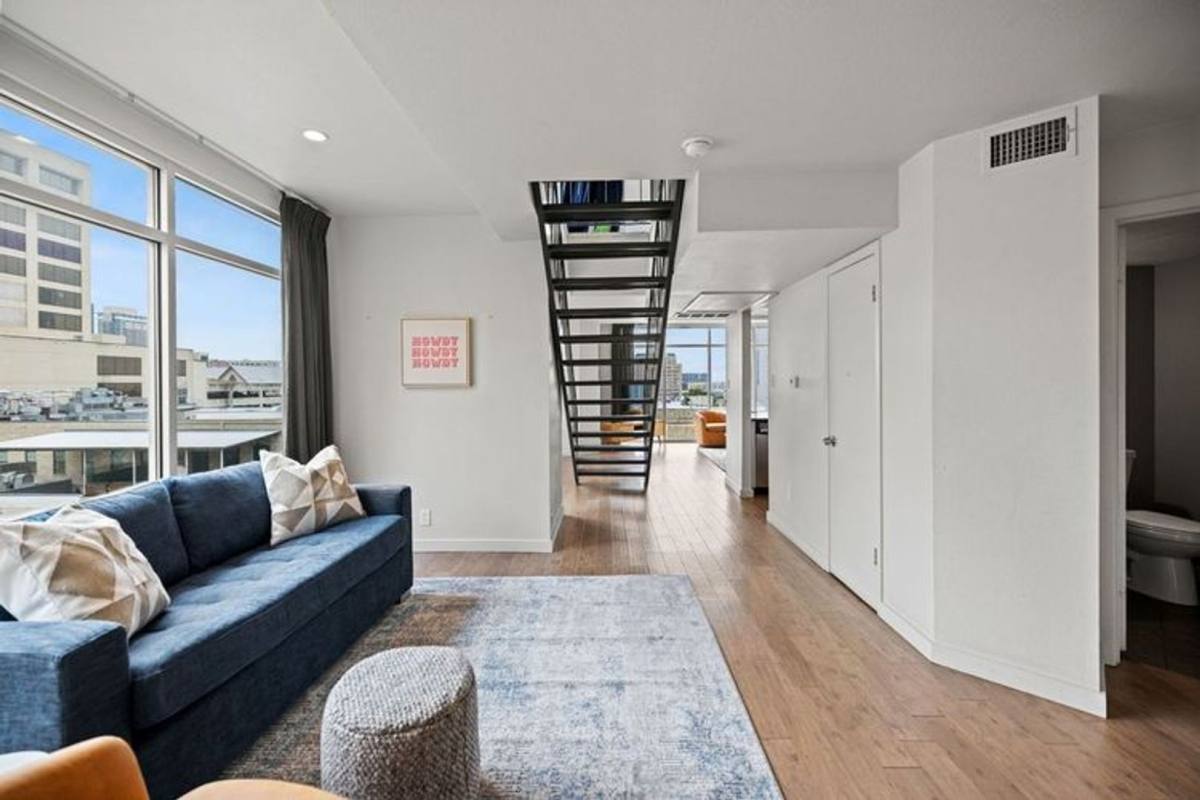 Apartment for rent at 119 E 6th St, Austin, TX 78701