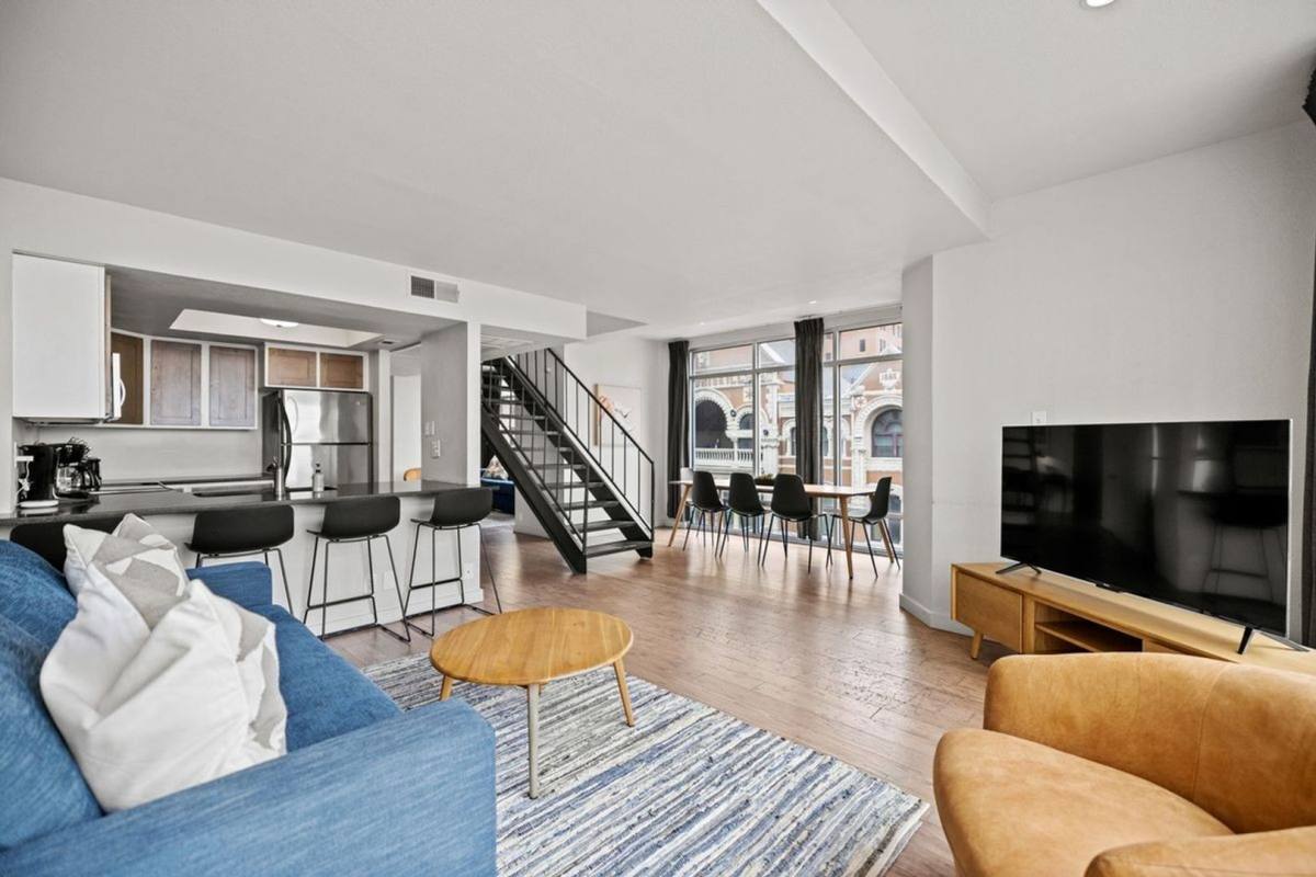 Apartment for rent at 119 E 6th St, Austin, TX 78701