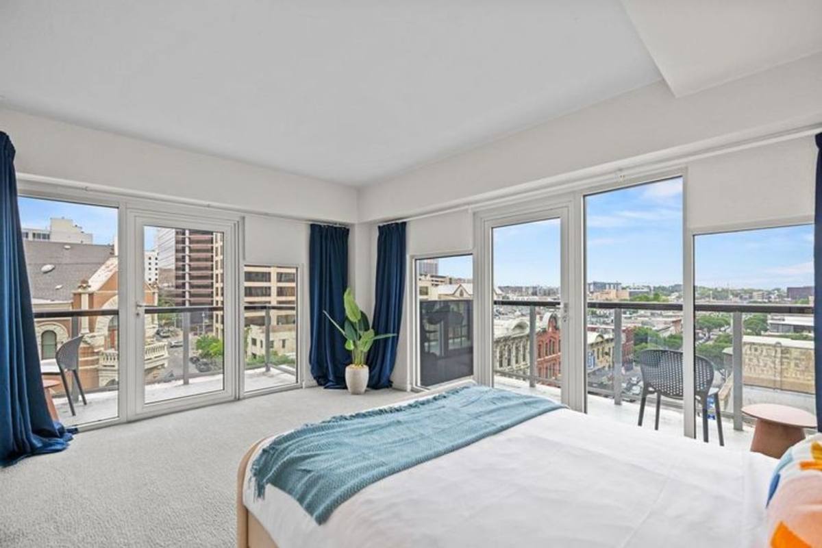 Apartment for rent at 119 E 6th St, Austin, TX 78701