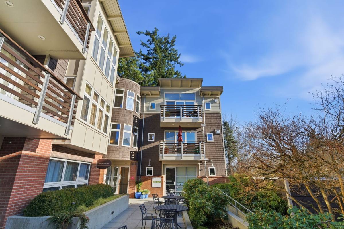 Condo for rent at 400 Winslow Way E, Bainbridge Island, WA 98110