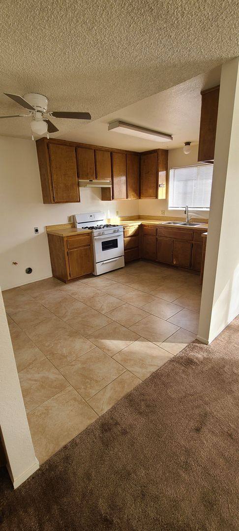 Apartment for rent at 21300 Golden Hills Blvd, Tehachapi, CA 93561