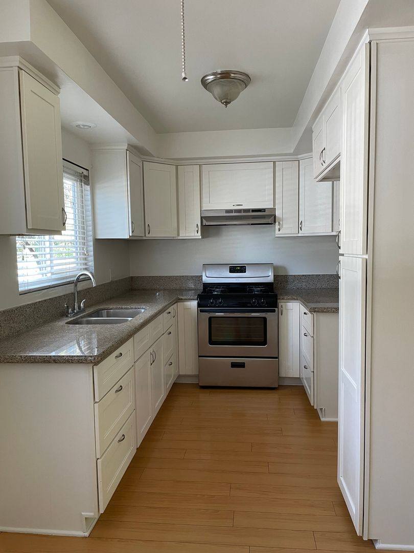 Apartment for rent at 505 N Adams, Glendale, CA 91206