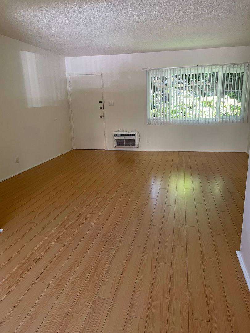 Apartment for rent at 505 N Adams, Glendale, CA 91206