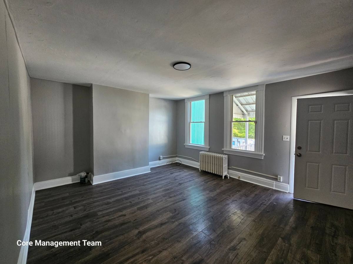 House for rent at 14 Courtright St, Pittsburgh, PA 15212