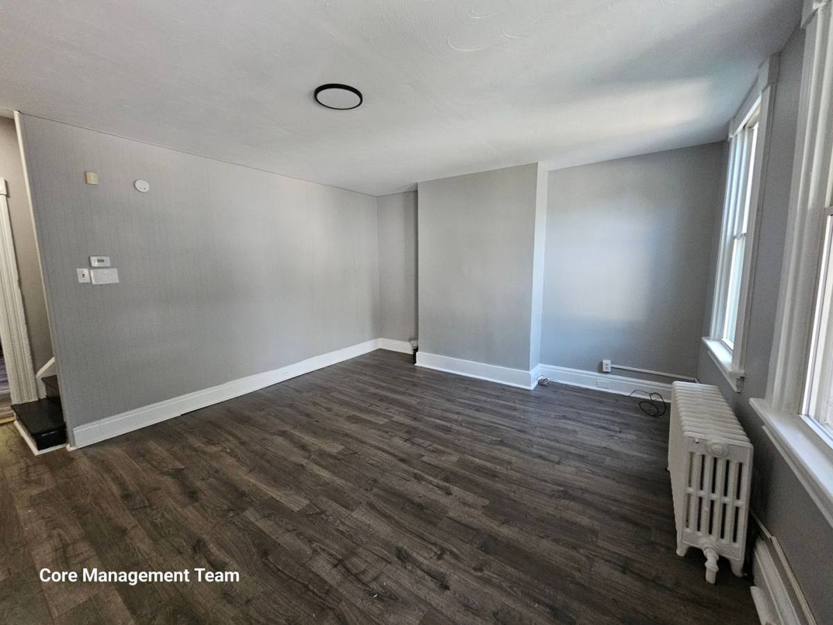 House for rent at 14 Courtright St, Pittsburgh, PA 15212
