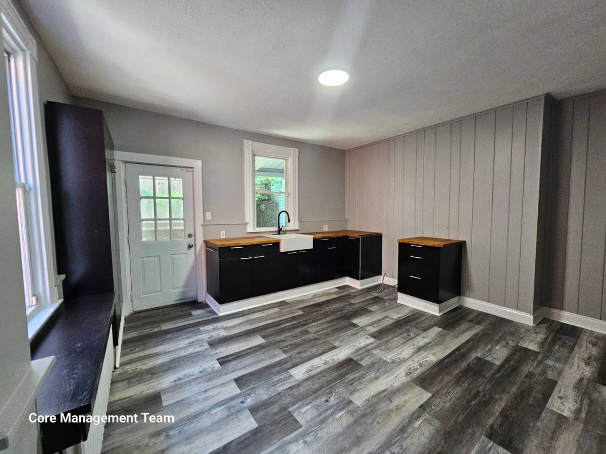 House for rent at 14 Courtright St, Pittsburgh, PA 15212