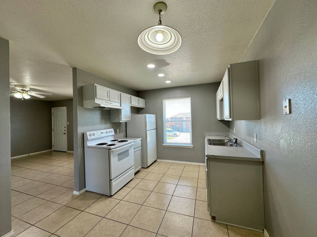Apartment for rent at 1704 Spring Rose Circle, Killeen, TX 76543