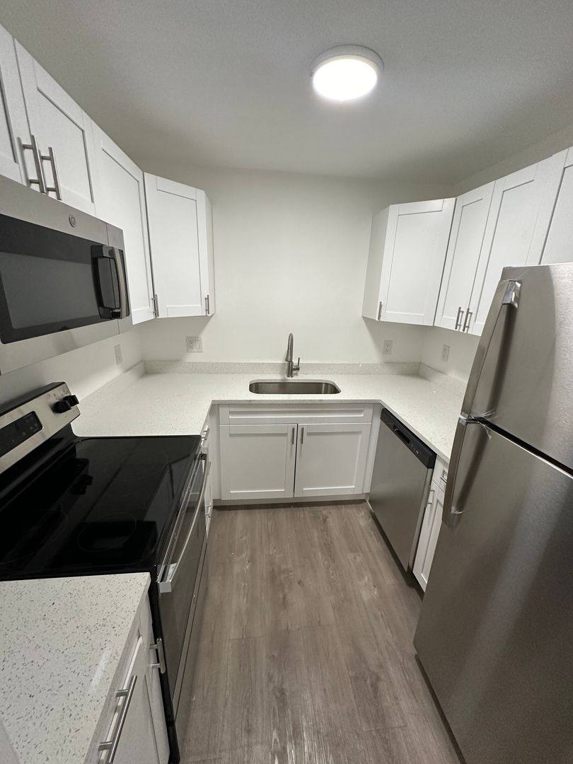 Apartment for rent at 9305 Takomah Trail, Tampa, FL 33617