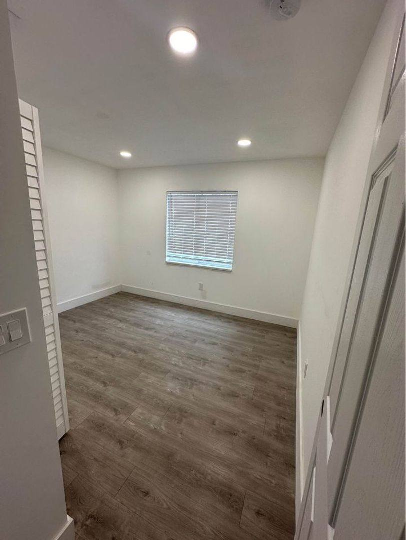 Apartment for rent at 9305 Takomah Trail, Tampa, FL 33617