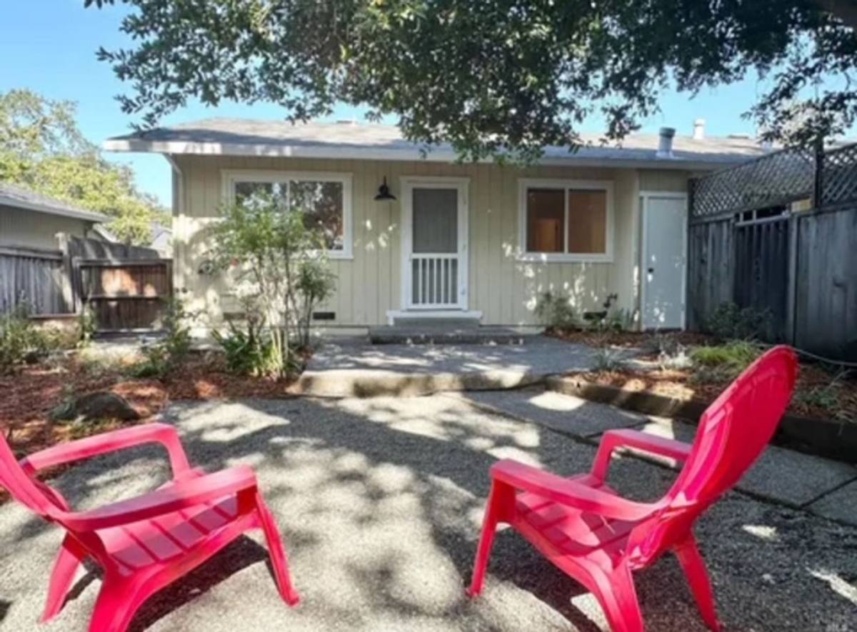 Apartment for rent at 18823 Beatrice Dr, Sonoma, CA 95476