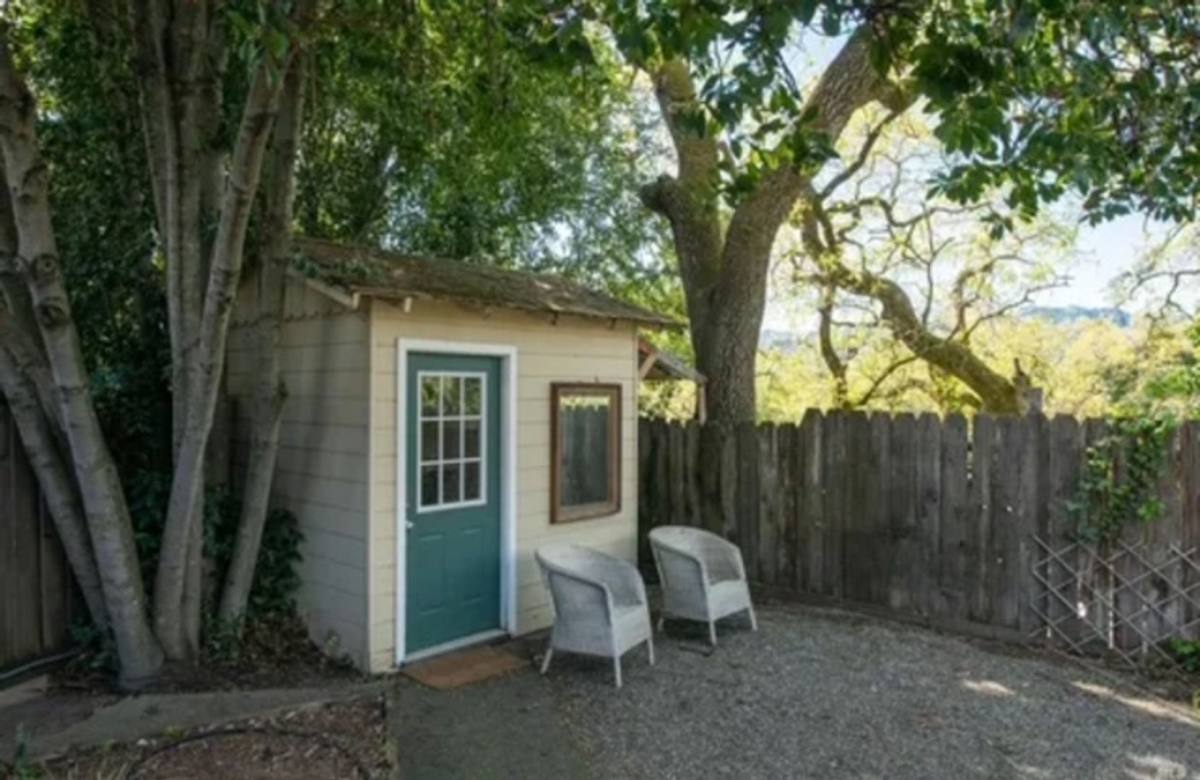 Apartment for rent at 18823 Beatrice Dr, Sonoma, CA 95476
