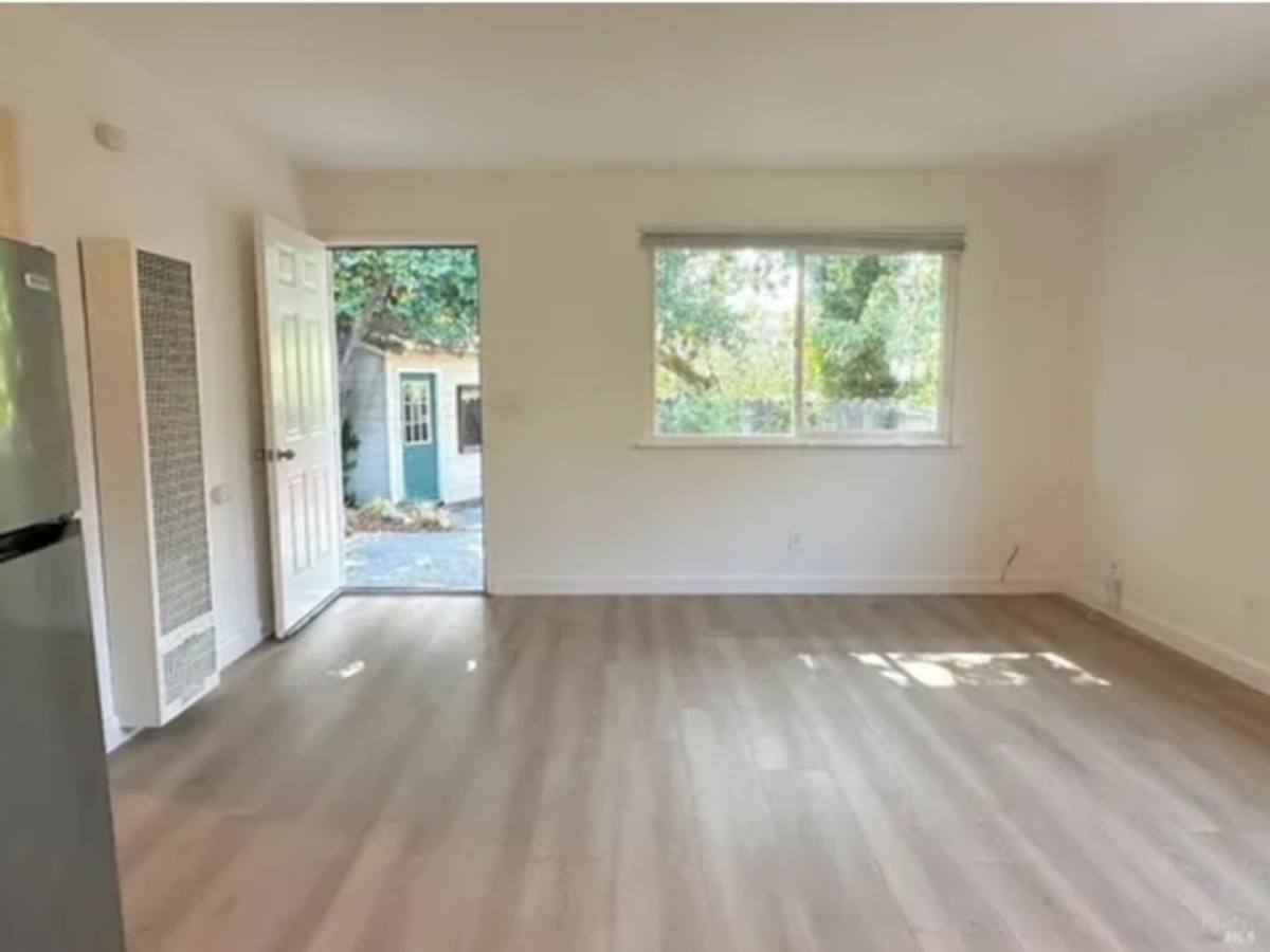 Apartment for rent at 18823 Beatrice Dr, Sonoma, CA 95476