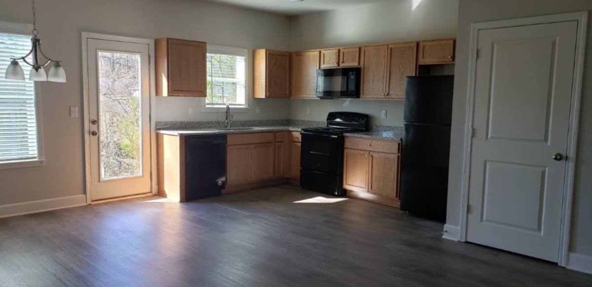 Townhouse for rent at 4335 McClure Springs Dr, Oakwood, GA 30566