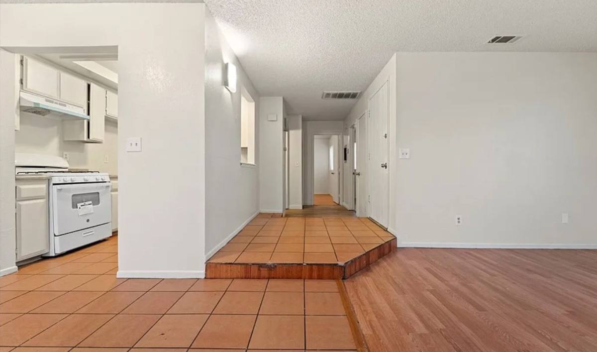 Apartment for rent at 1071 May Lane, Barstow, CA 92311