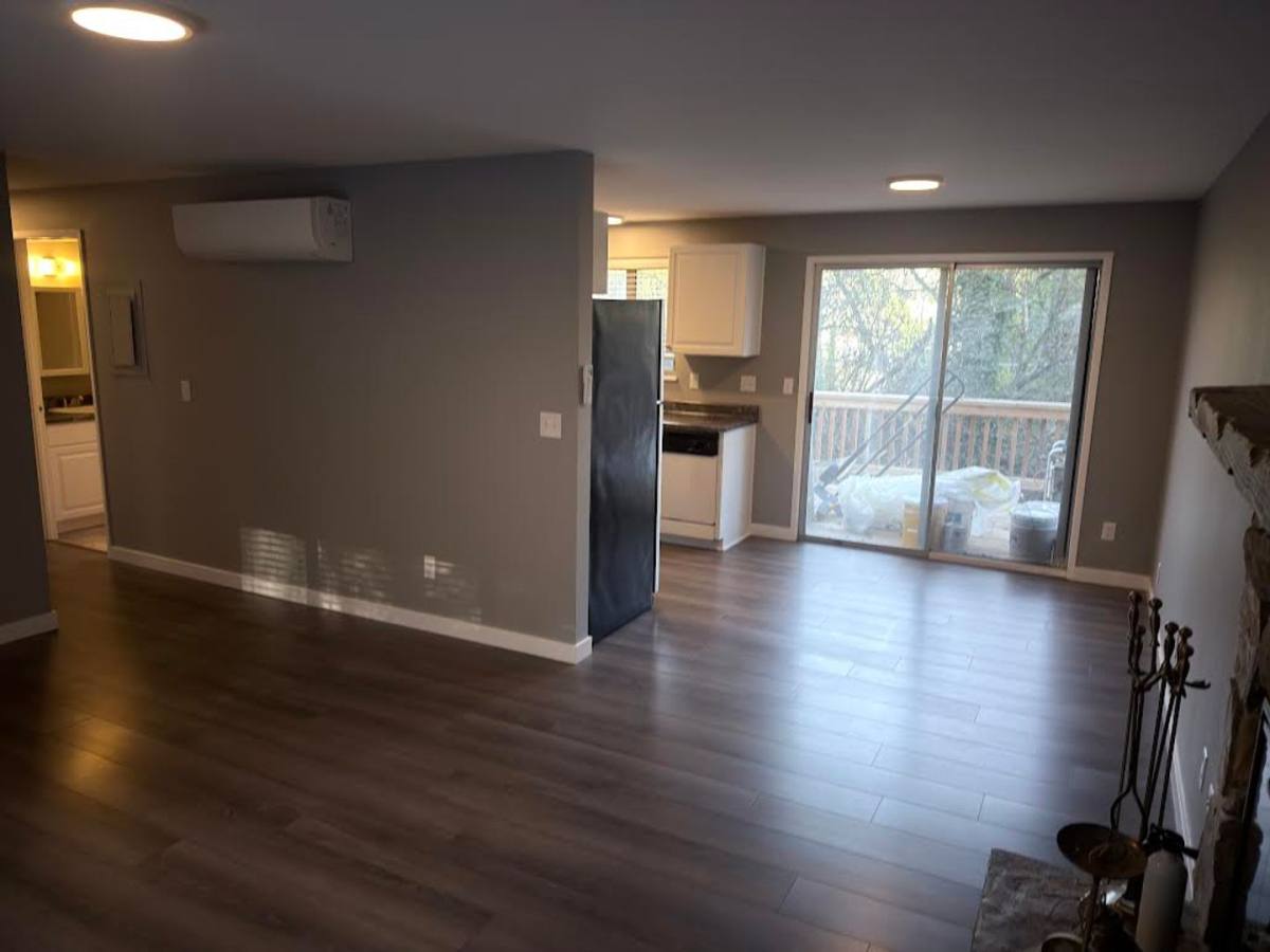 Apartment for rent at 3550-3554 SW Beaverton Hillsdale Highway, Portland, OR 97221