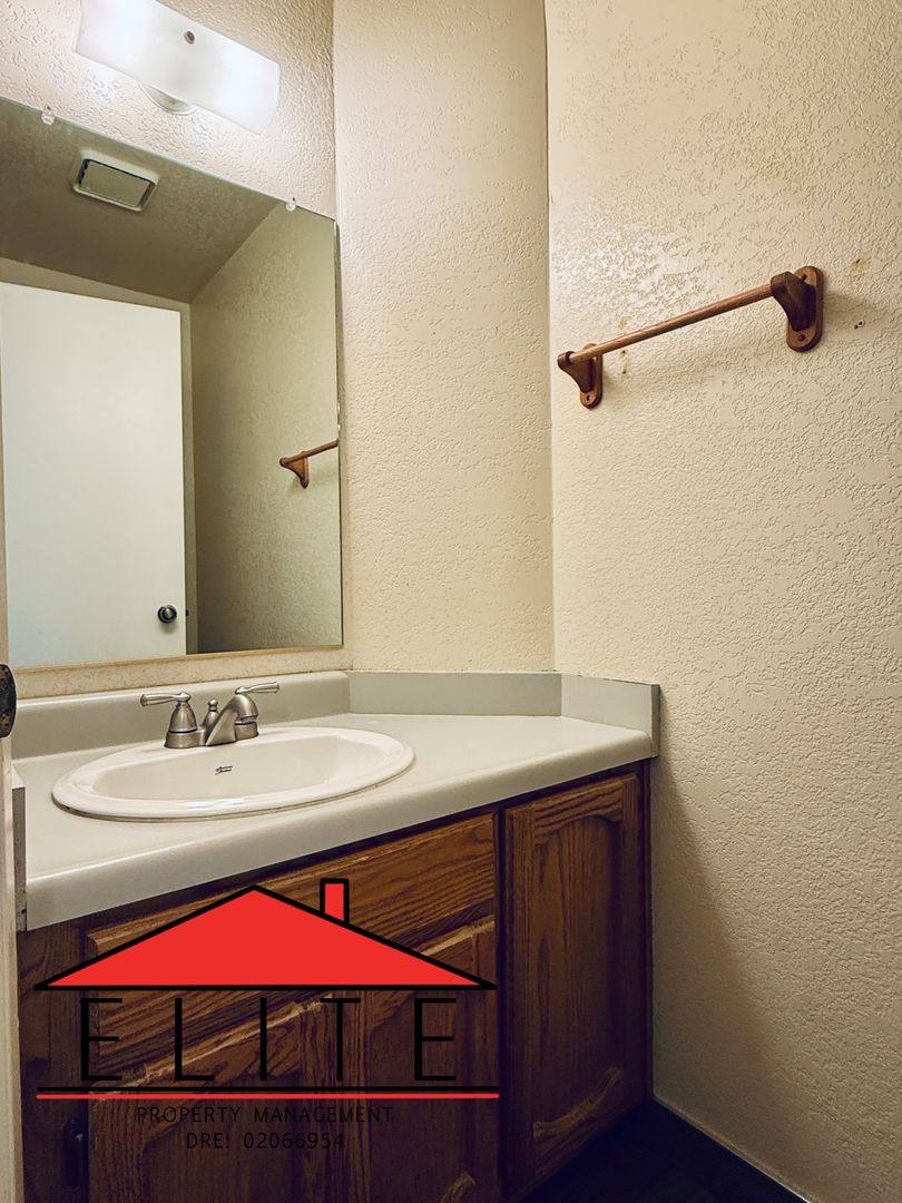 Townhouse for rent at 269 E Upjohn Ave, Ridgecrest, CA 93555