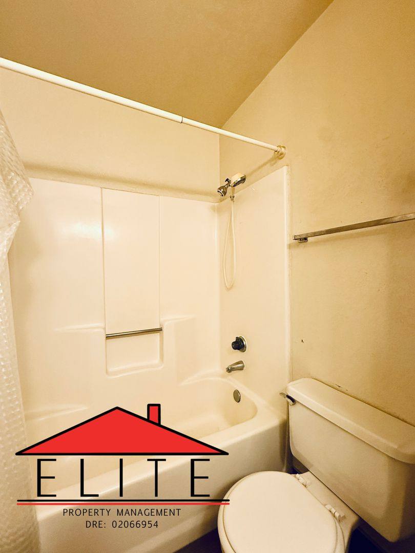 Townhouse for rent at 269 E Upjohn Ave, Ridgecrest, CA 93555