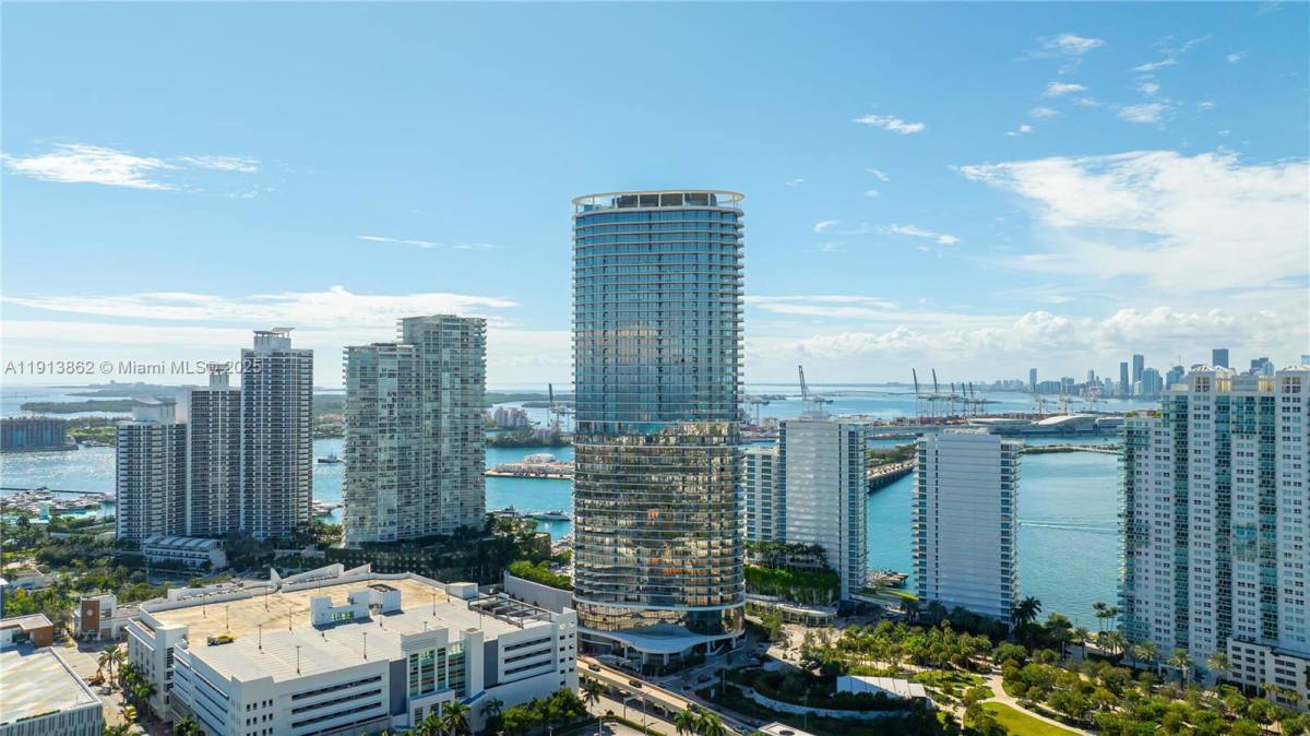 Condo for rent at 500 Alton Rd #802, Miami Beach, FL 33139
