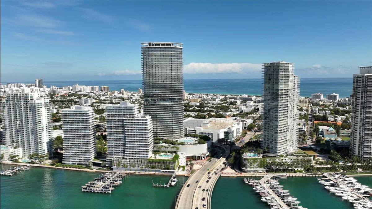 Condo for rent at 500 Alton Rd #802, Miami Beach, FL 33139
