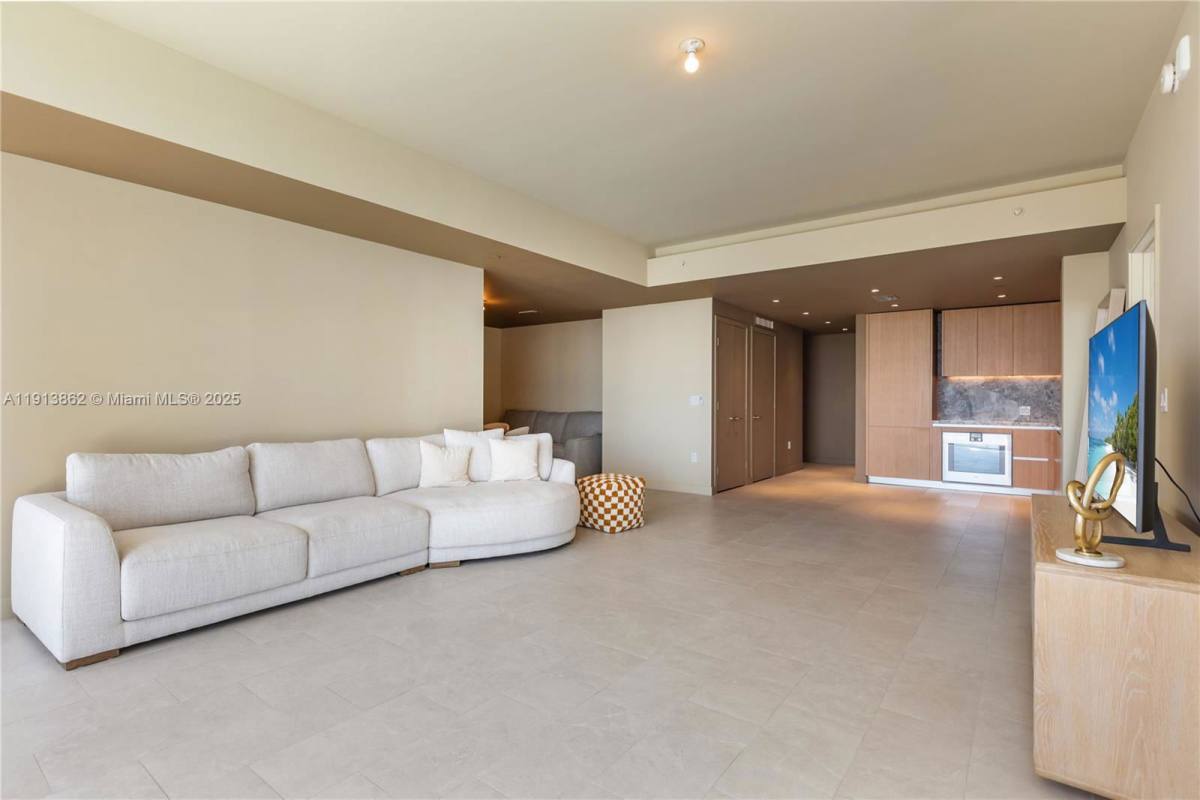 Condo for rent at 500 Alton Rd #802, Miami Beach, FL 33139