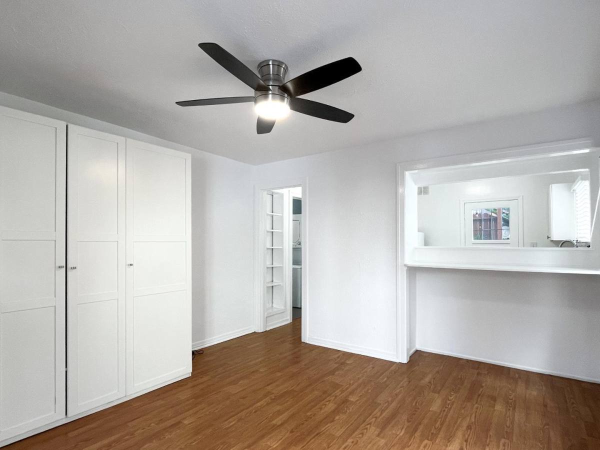 House for rent at 208 38th Place, Manhattan Beach, CA 90266