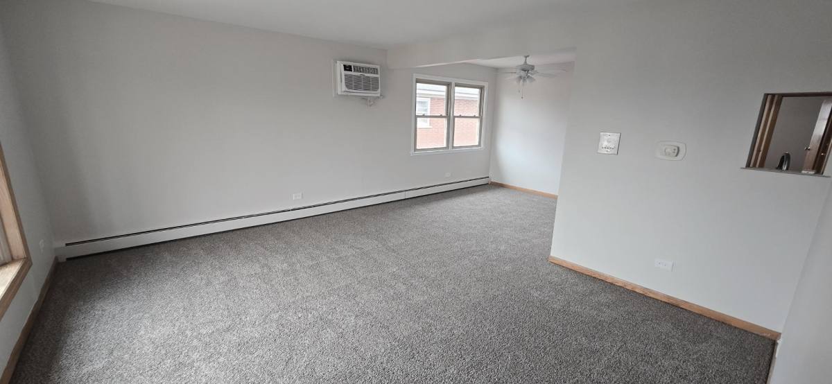 Apartment for rent at 11180 Moraine Dr #3S, Palos Hills, IL 60465