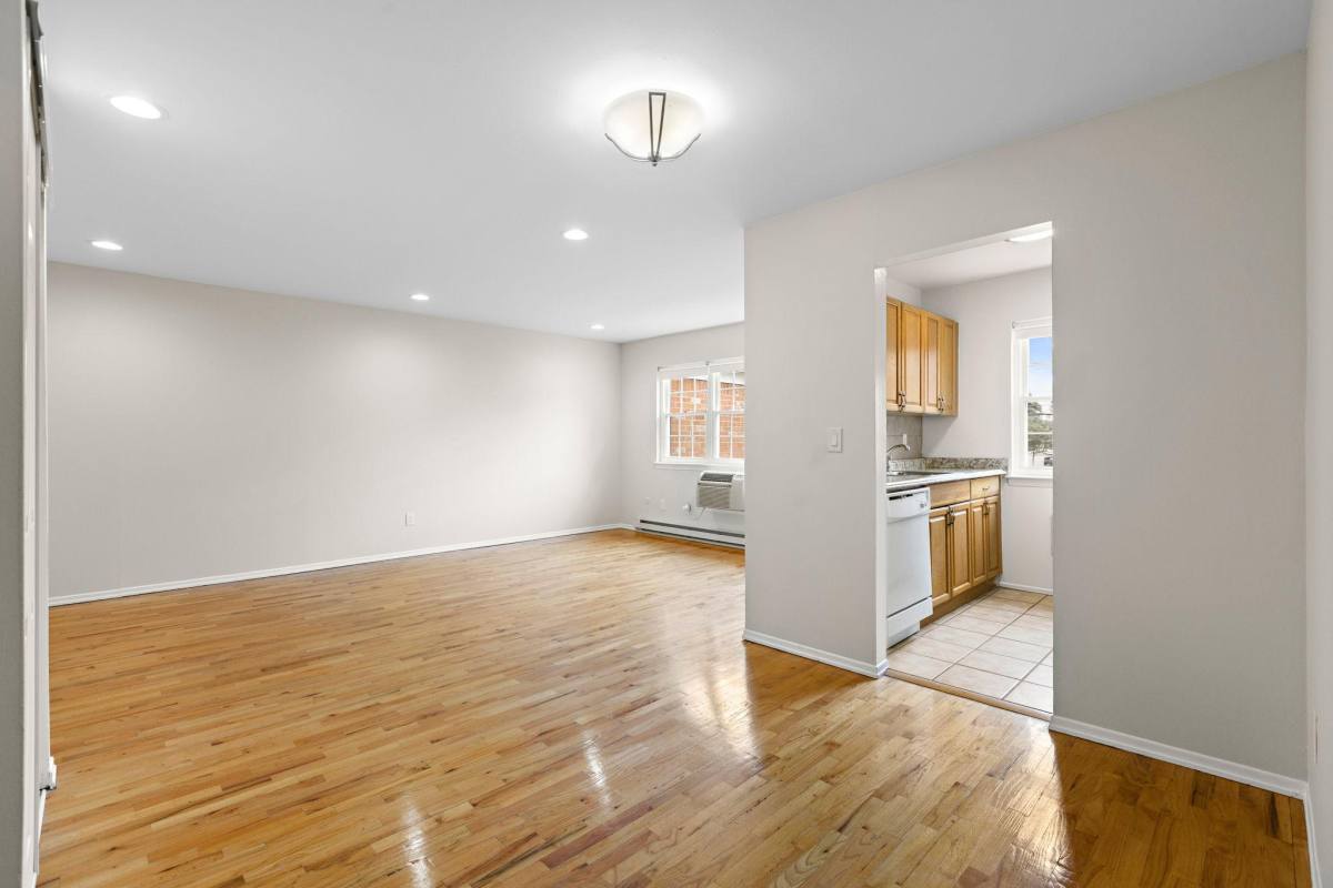 Apartment for rent at Cliff View Gardens, 306-E Hackensack St, Wood Ridge, NJ 07075