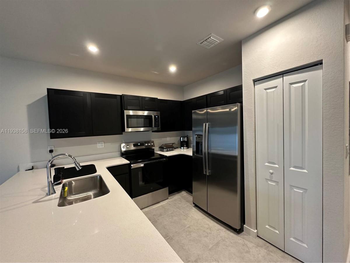 Condo for rent at 389 NW 10 #389, Homestead, FL 33034