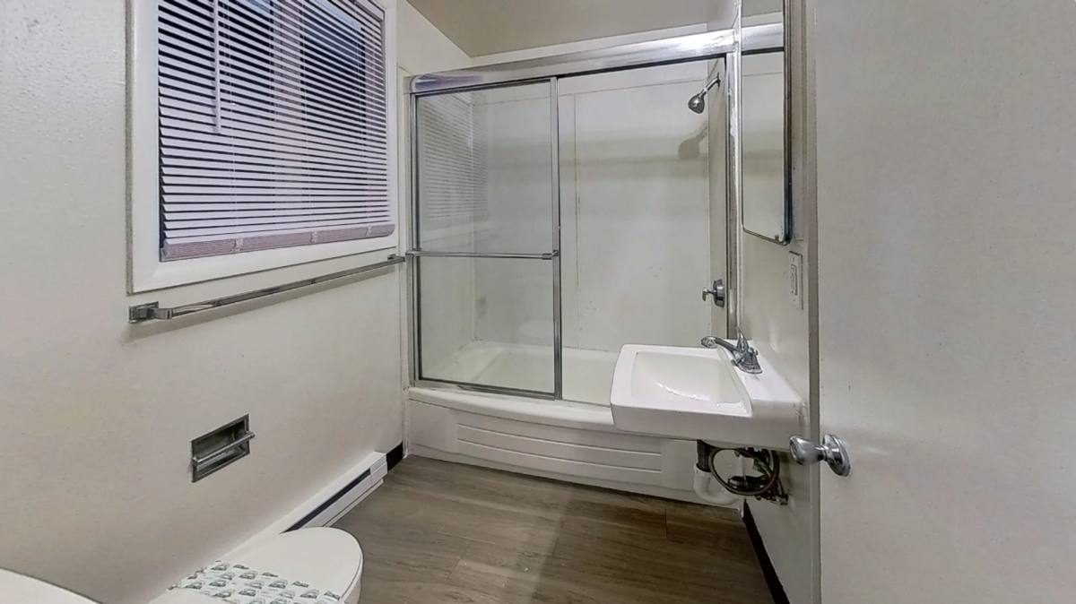 Apartment for rent at 4946-4956 6th Ave NE, Salem, OR 97303
