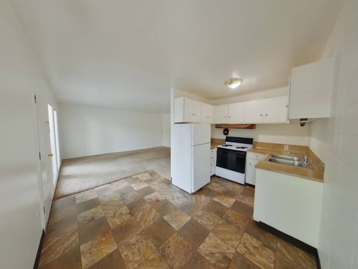 Apartment for rent at 585 E 19th Ave, Eugene, OR 97401