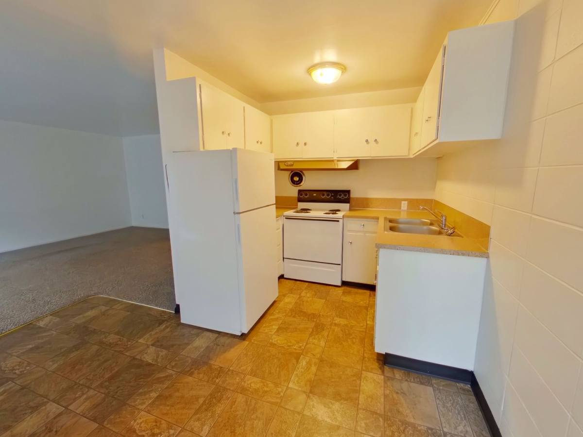 Apartment for rent at 585 E 19th Ave, Eugene, OR 97401